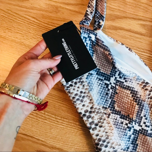 Asos pretty little thing snake bodysuit - Picture 6 of 6